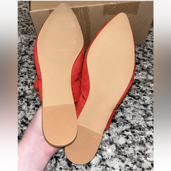 NEW Red Pointed Toe Flat Mules Bowknot Slip on Woven Crisscross Low Heel Sz 6.5 - Picture 7 of 10